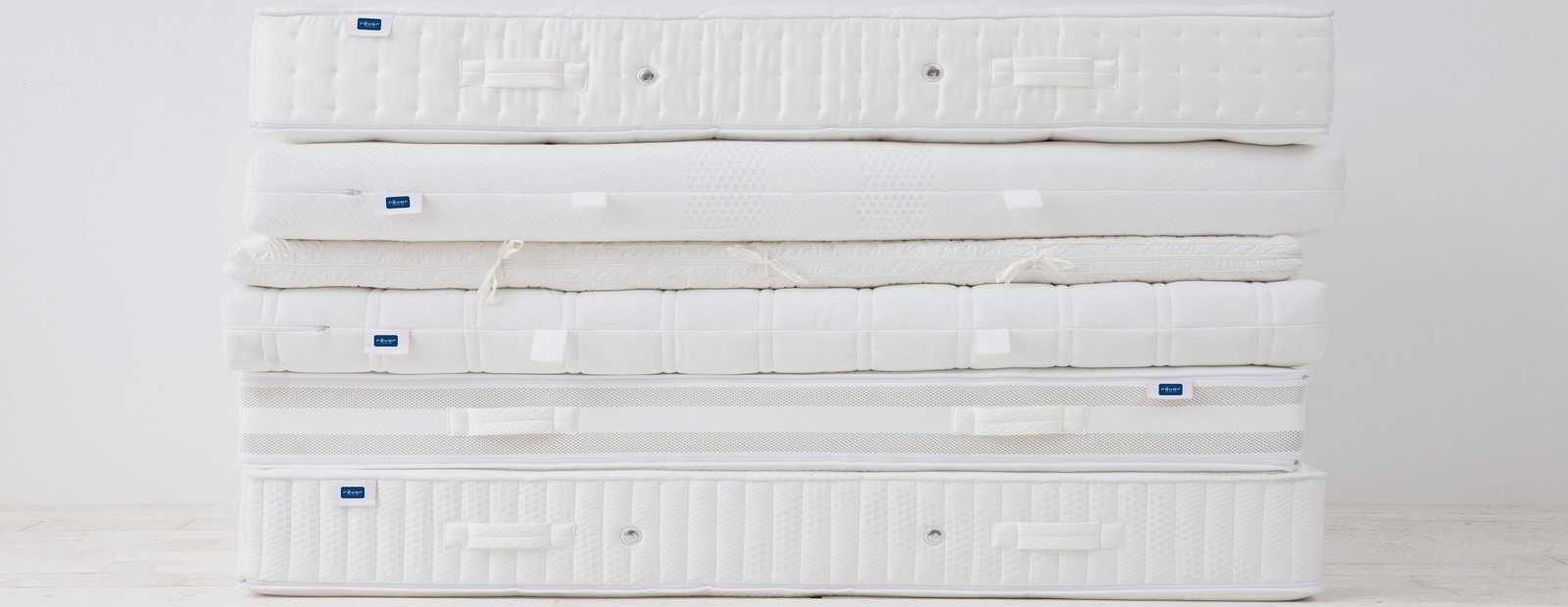Matelas revor empillés